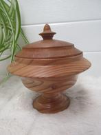 Mooie houten dekselpot / deksel pot op een pootje, Ophalen of Verzenden, Zo goed als nieuw