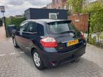 Toyota Auris 1.8 Full Hybrid 5DR CVT 2012, Auto's, 74 €/maand, Origineel Nederlands, 26 km/l, Dealer onderhouden