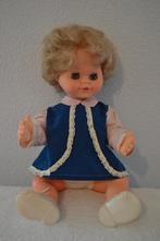 Mooie wildebras pop met originele kleding NR 7021, Verzamelen, Poppen, Ophalen of Verzenden, Zo goed als nieuw, Pop