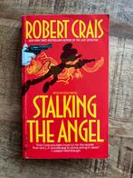 Stalking the Angel - Robert Crais (Engelstalig boek), Ophalen of Verzenden, Gelezen, Robert Crais, Fictie