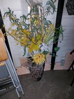 Mooi bloemstuk met hoge zwarte pot, Ophalen, Zo goed als nieuw, Binnen