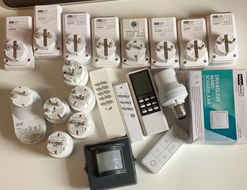 Diverse klik aan klik uit, Huis en Inrichting, Lampen | Losse lampen, Nieuw, Led-lamp, Overige fittingen, Ophalen of Verzenden