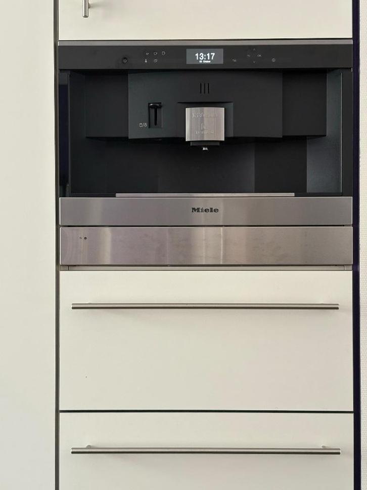 Miele CVA6431 clean steel inbouw koffieautomaat, Witgoed en Apparatuur, Koffiezetapparaten, Gebruikt, Koffiepads en cups, Koffiemachine