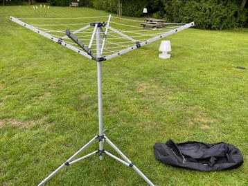 Droogmolen voor op de camping inclusief tas beschikbaar voor biedingen
