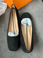 Schoenen met kleine hak maat 45 €44, Ophalen of Verzenden, Nieuw