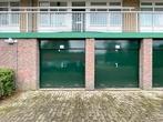 Te Huur Ruime garagebox  Volendamlaan, Leyenburg, Den Haag, Den Haag