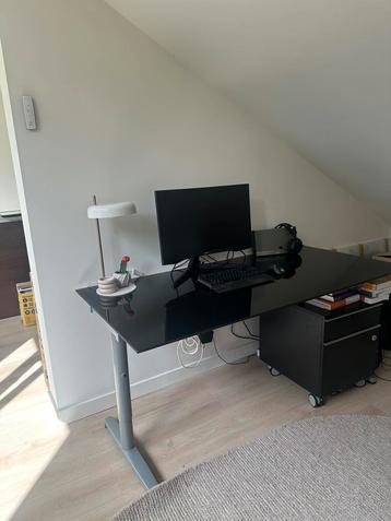 Bureau IKEA 160x80 cm beschikbaar voor biedingen