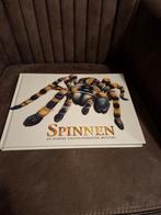 Spinnen en andere angstaanjagende beestjes - Boek, Ophalen of Verzenden, Zo goed als nieuw