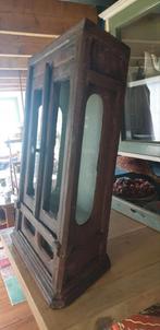 Prachtig zeer oud roze kastje kast met deurtjes oud glas, Ophalen
