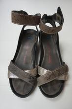 Wolky sandalen grijs maat 37 met klittenband - Boho stijl, Grijs, Sandalen of Muiltjes, Ophalen of Verzenden, Zo goed als nieuw