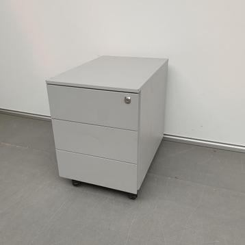 Grijze metalen 3-laden ladekast - 58x40x59 cm beschikbaar voor biedingen
