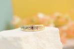 14 Karaat Gouden Ring met Ingelegde Diamanten, Sieraden, Tassen en Uiterlijk, Ringen, 18 tot 19, Ophalen of Verzenden, Zo goed als nieuw