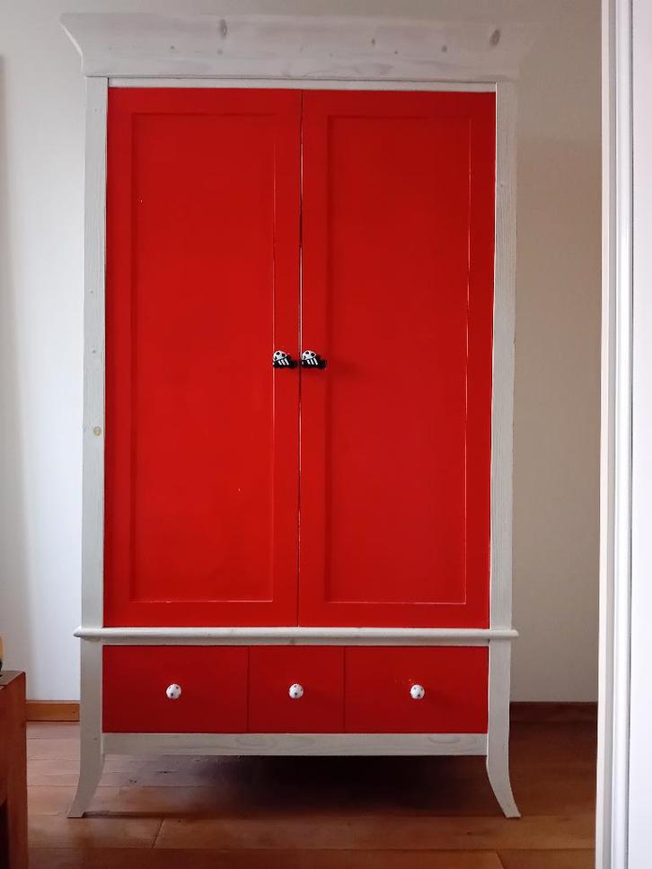 Kledingkast in voetbalthema, Kinderen en Baby's, Kinderkamer | Commodes en Kasten, Gebruikt, Kast, 105 cm of meer, 100 cm of meer