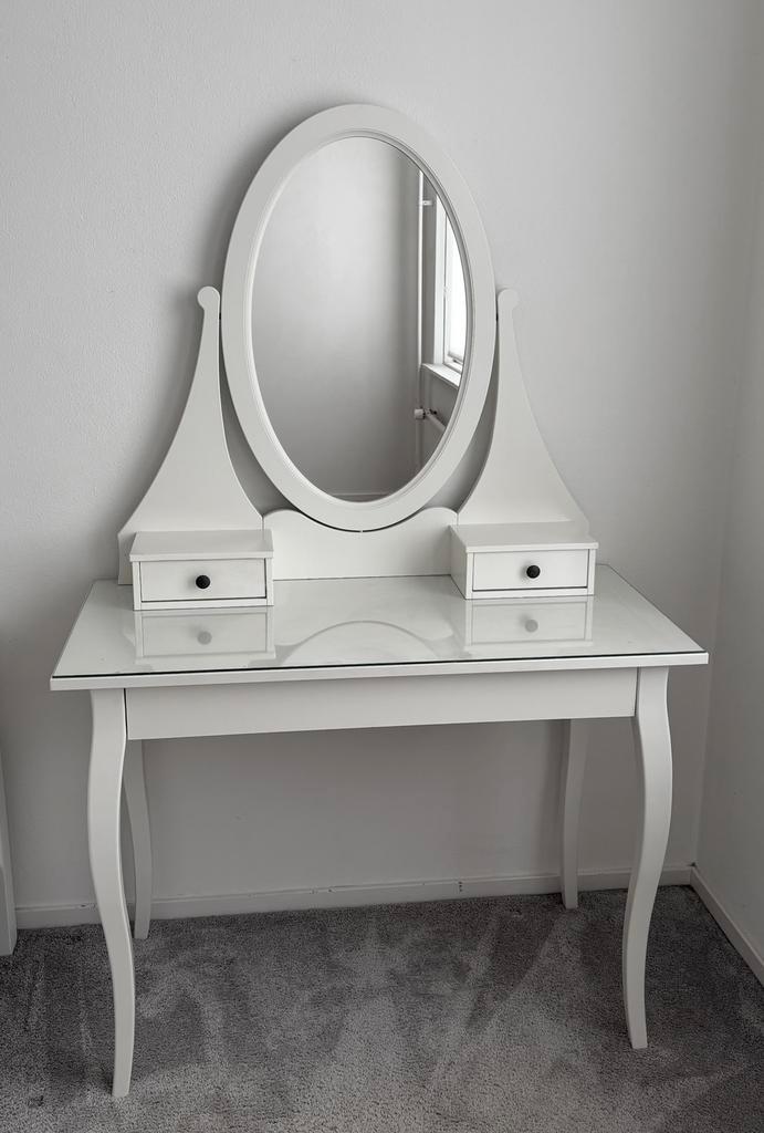 Witte kaptafel Hemnes van Ikea, Huis en Inrichting, Tafels | Kaptafels, Gebruikt, 150 tot 200 cm, 100 tot 150 cm, Ophalen