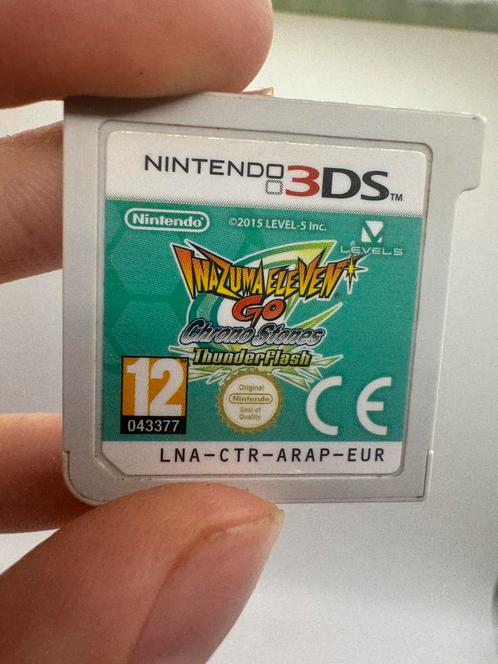 Inazuma eleven go chrono stones thunderflash, Spelcomputers en Games, Games | Nintendo 2DS en 3DS, Zo goed als nieuw, 1 speler