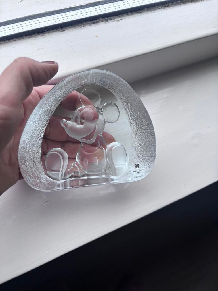Design Mickey Mouse glazen kristal beeldje van Mats Jonasson, Verzamelen, Ophalen of Verzenden, Overige typen
