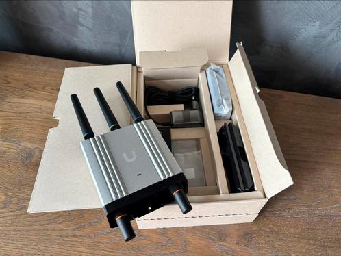 NIEUW (Open doos) - Ubiquiti Unifi UMR Industrial, Computers en Software, Routers en Modems, Nieuw, Ophalen of Verzenden