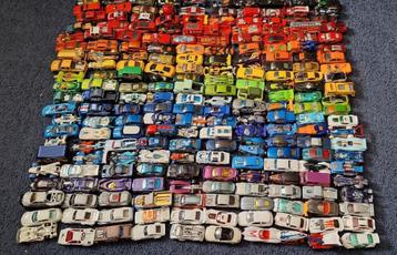 210 hotwheels auto's beschikbaar voor biedingen