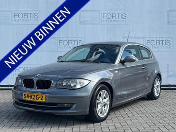BMW 1-serie 118i Business Line NL AUTO | AIRCO | LEES TEKST  beschikbaar voor biedingen