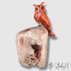 uil op roze amethist, Verzamelen, Mineralen en Fossielen, Ophalen of Verzenden