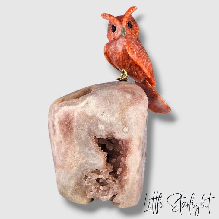 uil op roze amethist, Verzamelen, Mineralen en Fossielen, Ophalen of Verzenden