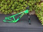 cube frame 24", Minder dan 45 cm, Ophalen, Gebruikt, Overige merken