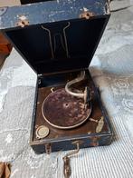 Een antieke grammofoon, Antiek en Kunst, Ophalen of Verzenden