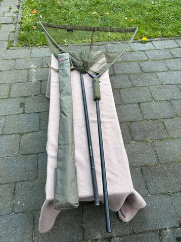 Sonik sks 42inch schepnet + fox fx stink bag + aqua float beschikbaar voor biedingen