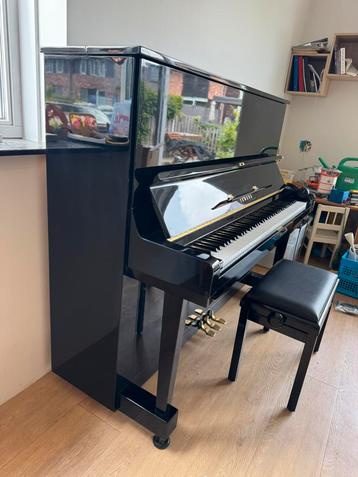Volledig gereviseerde Yamaha U3 met adsilent silent systeem,, Muziek en Instrumenten, Ophalen, Zo goed als nieuw, Zwart, Hoogglans