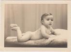 kind baby klein kindje, Verzamelen, Foto's en Prenten, Ophalen of Verzenden, Foto, Zo goed als nieuw, Voor 1940