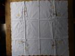 Tafelkleed thema pasen 82x82, Huis en Inrichting, Keuken | Textiel, Ophalen, Zo goed als nieuw, Wit