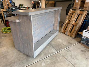 Mobiele Steigerhout bar incl. Koeling en tapkraan beschikbaar voor biedingen