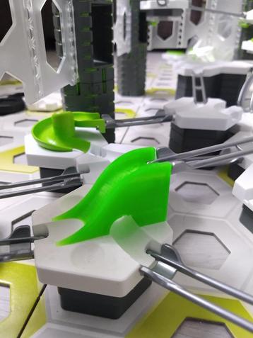 Nieuwe uitbreiding voor GraviTrax knikkerbaan: hellingbaan beschikbaar voor biedingen