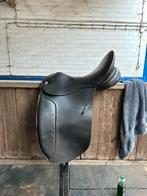 Barnsby dressuurzadel 17,5 inch, Dieren en Toebehoren, Paarden en Pony's | Zadels, Ophalen of Verzenden, Gebruikt, Dressuur