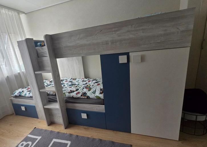 Stapelbed met veel bergruimte! 2x 90bij200, Kinderen en Baby's, Kinderkamer | Stapelbedden en Hoogslapers, Zo goed als nieuw, Stapelbed
