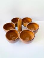 Mooi basic schaaltje 6 eieren. Bruin aardewerk. Vintage, Ophalen