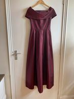 Mooie nieuwe niet gedragen bordeauxrode kerstjurk, Kleding | Dames, Jurken, Ophalen of Verzenden, Zo goed als nieuw, Onder de knie
