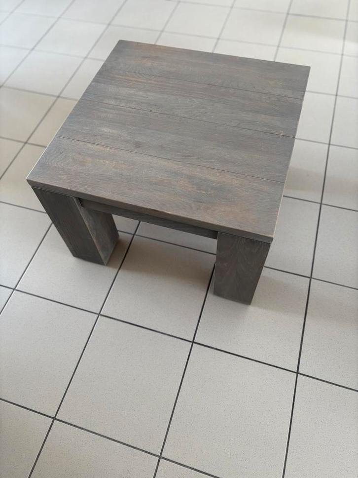 Salontafel/bijzettafel in massief eikGOED BOD=WEG, Huis en Inrichting, Tafels | Salontafels, Zo goed als nieuw, Minder dan 50 cm
