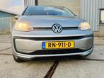 Volkswagen Up! 1.0 BMT move up! Camera+cruis+Airco, Voorwielaandrijving, Gebruikt, Origineel Nederlands, Handgeschakeld