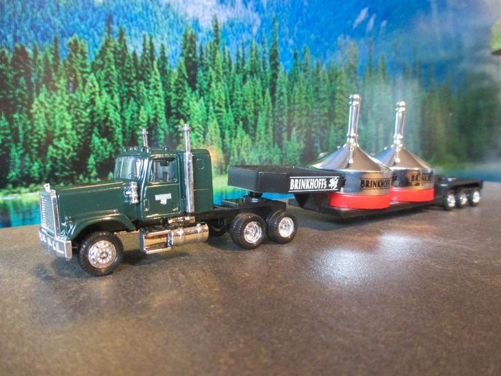 Mack Superliner dieplader Brinckhoff met destilleerketels, Hobby en Vrije tijd, Modelauto's | 1:87, Nieuw, Bus of Vrachtwagen