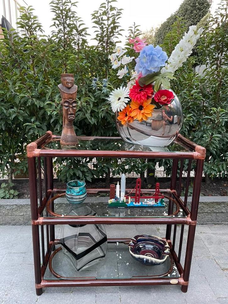Diep bruine rotan sidetable Roberti Rattan Italy Vintage, Huis en Inrichting, Tafels | Sidetables, Gebruikt, 25 tot 50 cm, 50 tot 100 cm