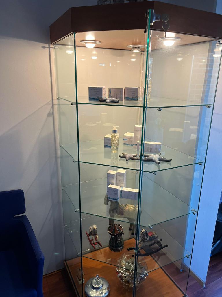 Vitrinekast demontabel tempered glass, Huis en Inrichting, Ophalen, Gebruikt, 50 tot 100 cm, 150 tot 200 cm