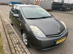 Toyota Prius 1.5 hybride benzine Dealer onderhouden, 4 cilinders, Origineel Nederlands, Bedrijf, Grijs