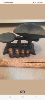 gietijzeren  weegschaal weegbalans miniatuur  antiek, Ophalen of Verzenden