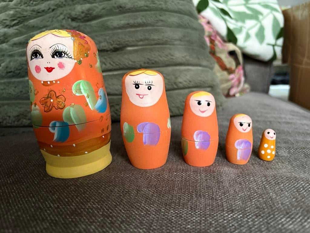 Baboesjka / matroesjka, Ophalen of Verzenden, Zo goed als nieuw