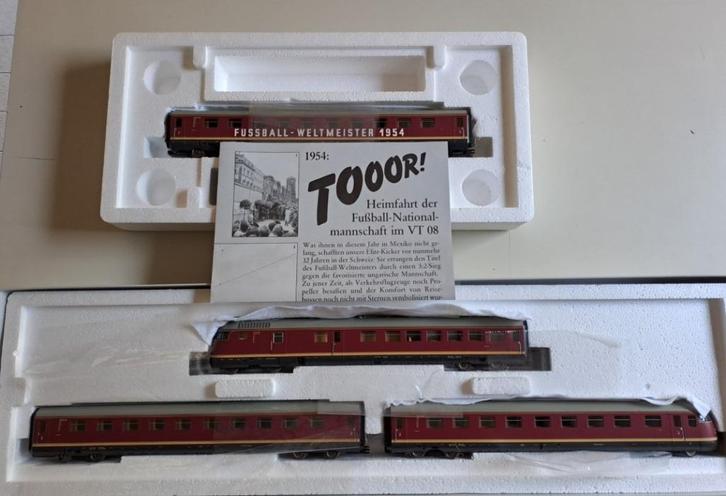 Marklin MFX 39080 en 42080 treinstel VT 08.5, Hobby en Vrije tijd, Modeltreinen | H0, Zo goed als nieuw, Treinset, Wisselstroom