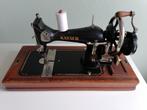 Antieke Kayser handnaaimachine met houten kap, Antiek en Kunst, Antiek | Naaimachines, Ophalen