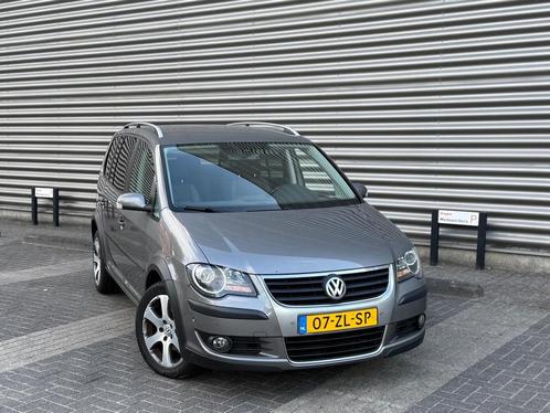 Volkswagen Touran 1.4 TSI Cross DSG (bj 2008) AUTOMAAT|CLIMA, Auto's, Volkswagen, Bedrijf, Te koop, Touran, ABS, Airbags, Airconditioning