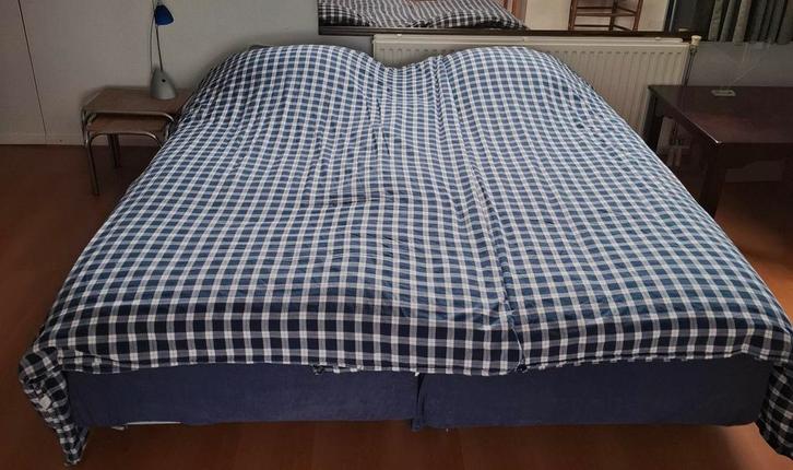 (Logeer)bed, 1 en/of 2pers, ZGAN, Huis en Inrichting, Slaapkamer | Bedden, Zo goed als nieuw, Tweepersoons, 80 cm, 200 cm, Blauw