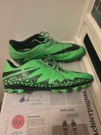 Nike voetbalschoenen maat 45,5 valt als 43, Maat XS of kleiner, Ophalen of Verzenden, Zo goed als nieuw, Schoenen